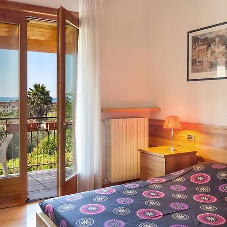 Casa Flora * Garda (Verona)
