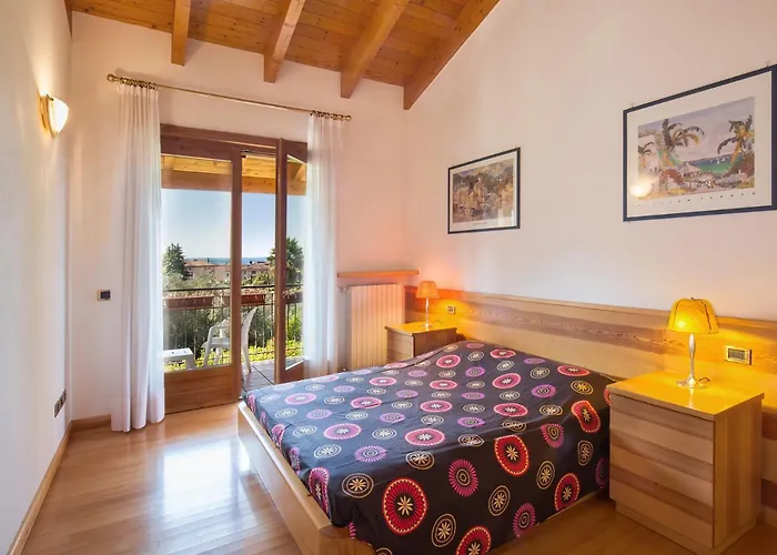 Casa Flora * Garda (Verona)