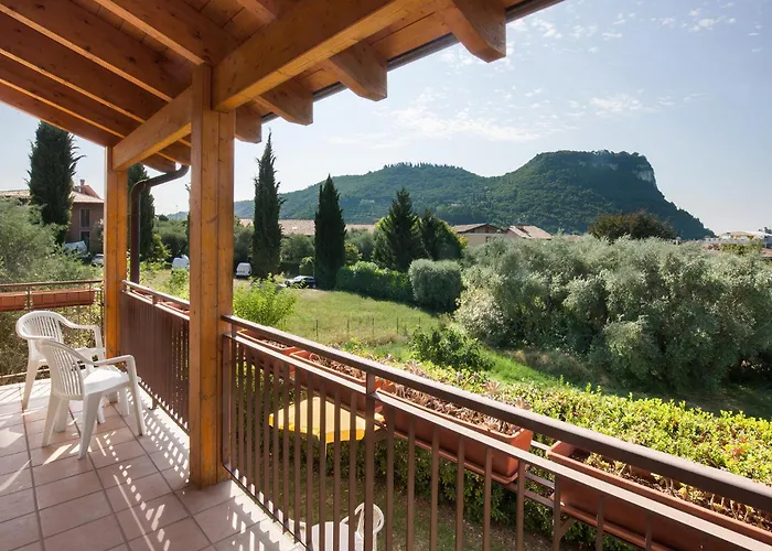 Semesterbostad Casa Flora